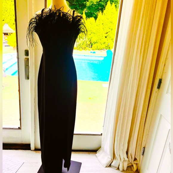 GORGEOUS OSTRICH FEATHER AQUA DRESS 🥀 - Picture 4 of 8